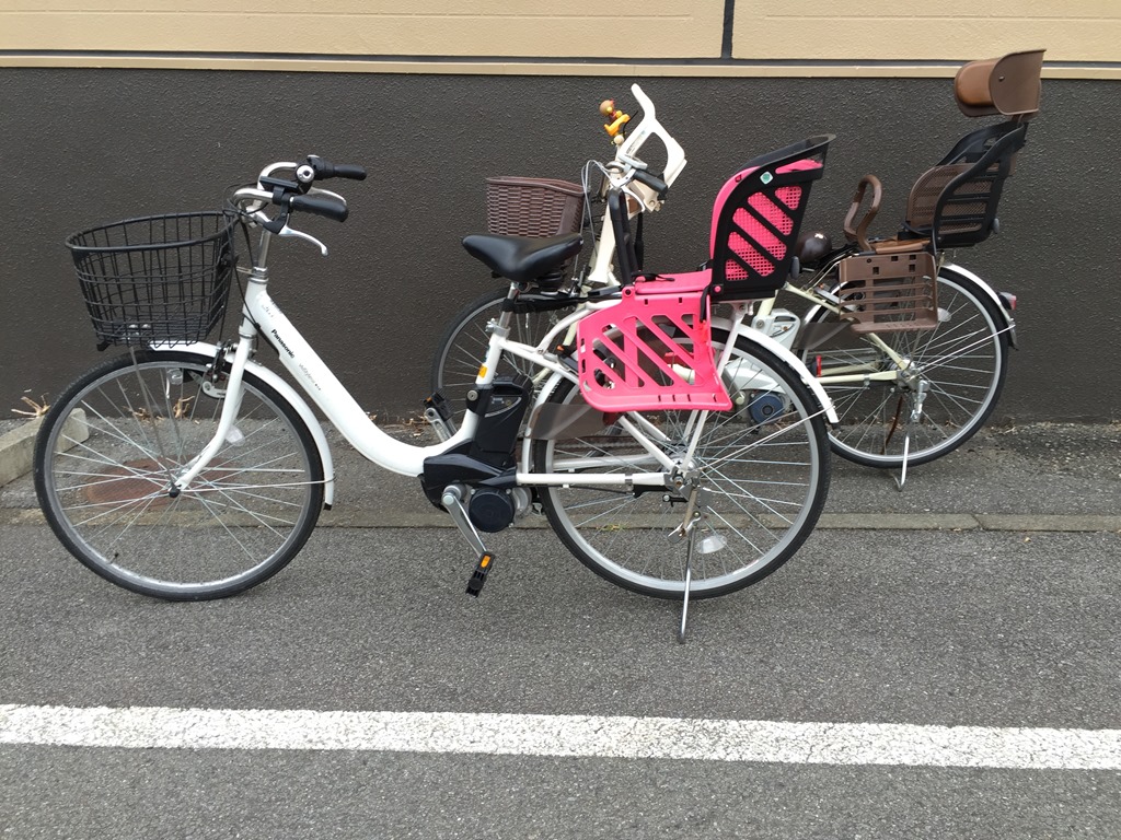 普通の電動自転車にチャイルドシートを後付けして3人乗りにする方法 いくじたく